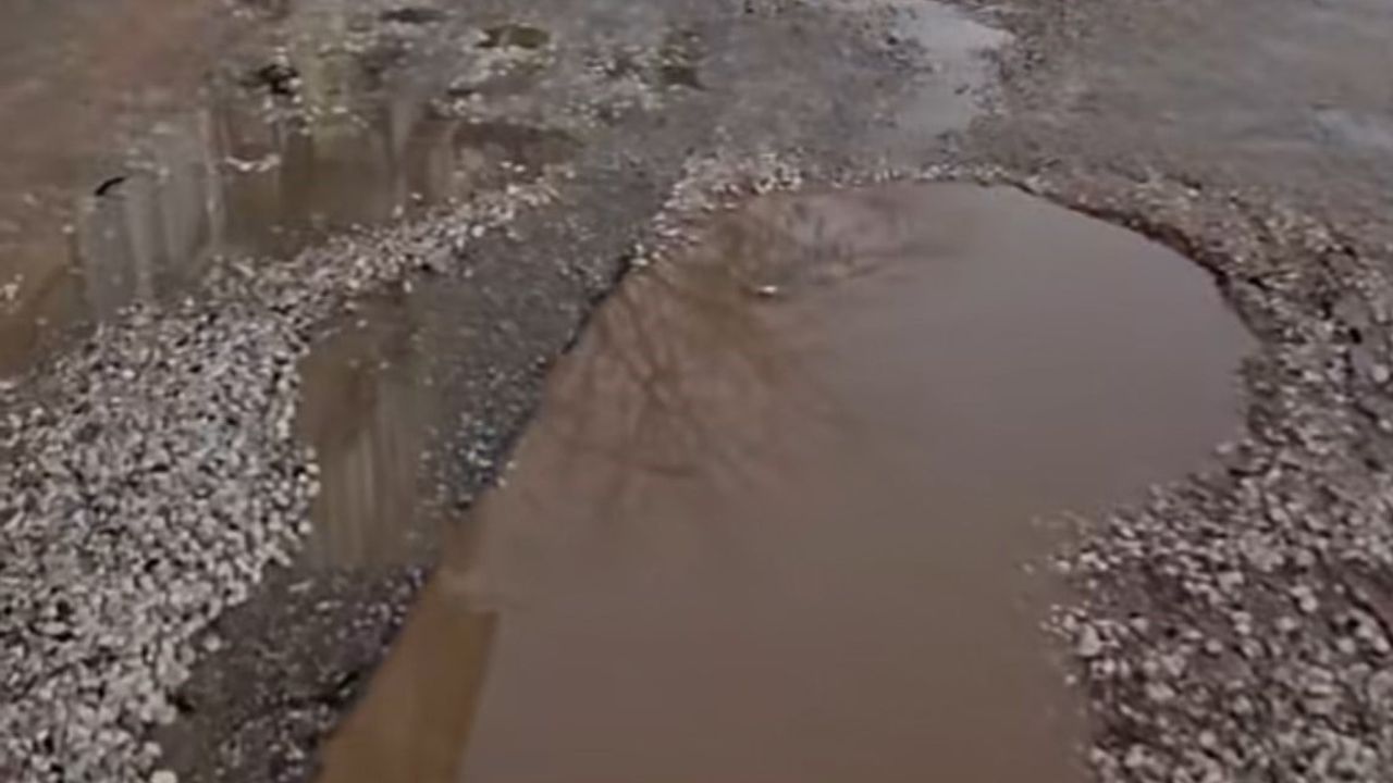 Edirne’de yolların çukurları sürücüleri mağdur ediyor