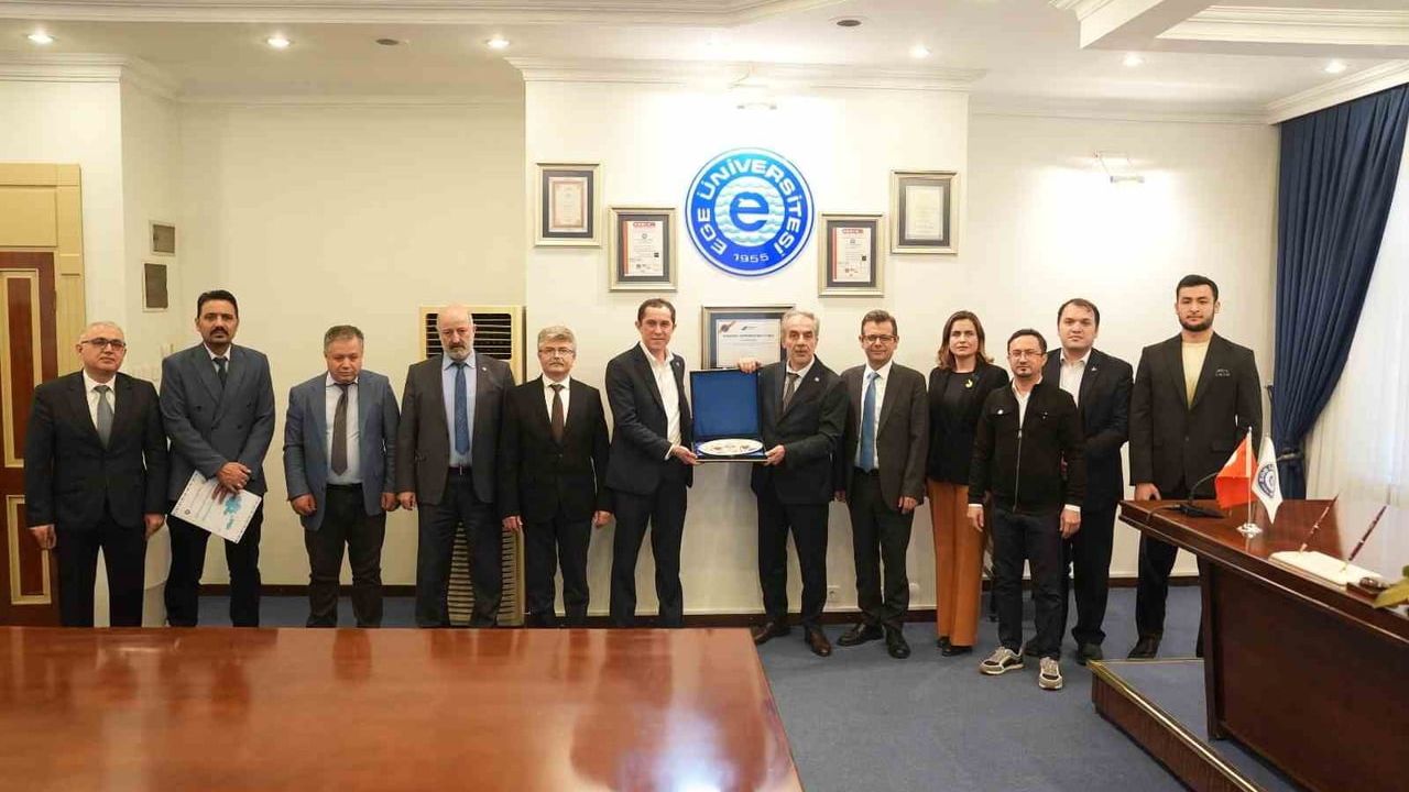 Ege Üniversitesi ile Özbekistan Hafif Sanayi Ajansı arasında tekstil ve tasarım iş birlikleri güçleniyor