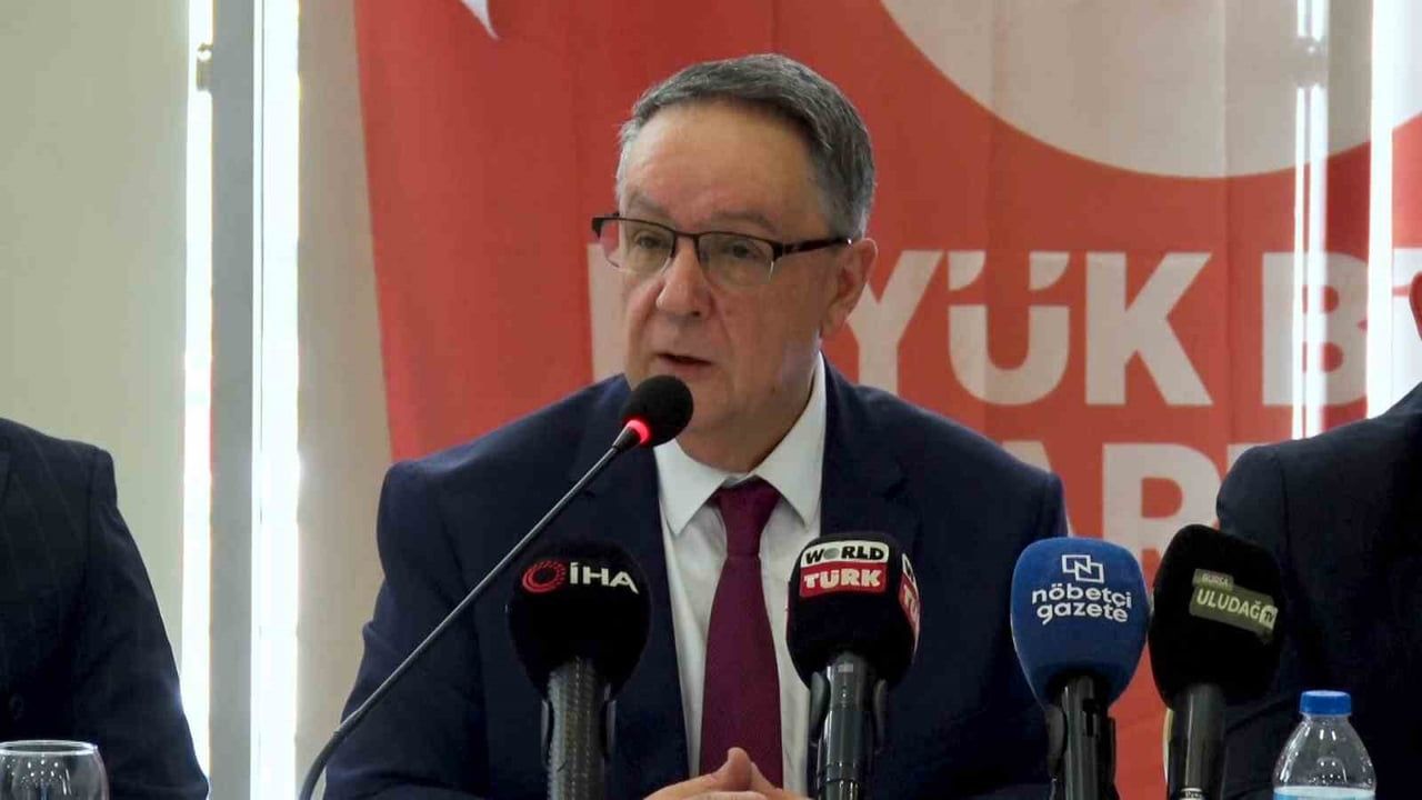 Ekrem Alfatlı: Asgari ücret enflasyonu tetiklemez, iyileştirilmelidir