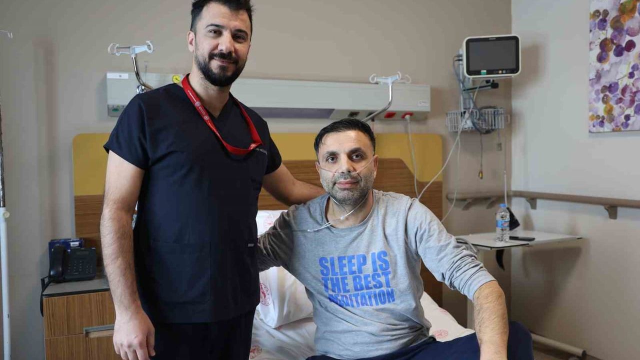 Elazığ'da 45 yaşındaki hasta 50 dakikalık kalp masajı ile hayata döndü