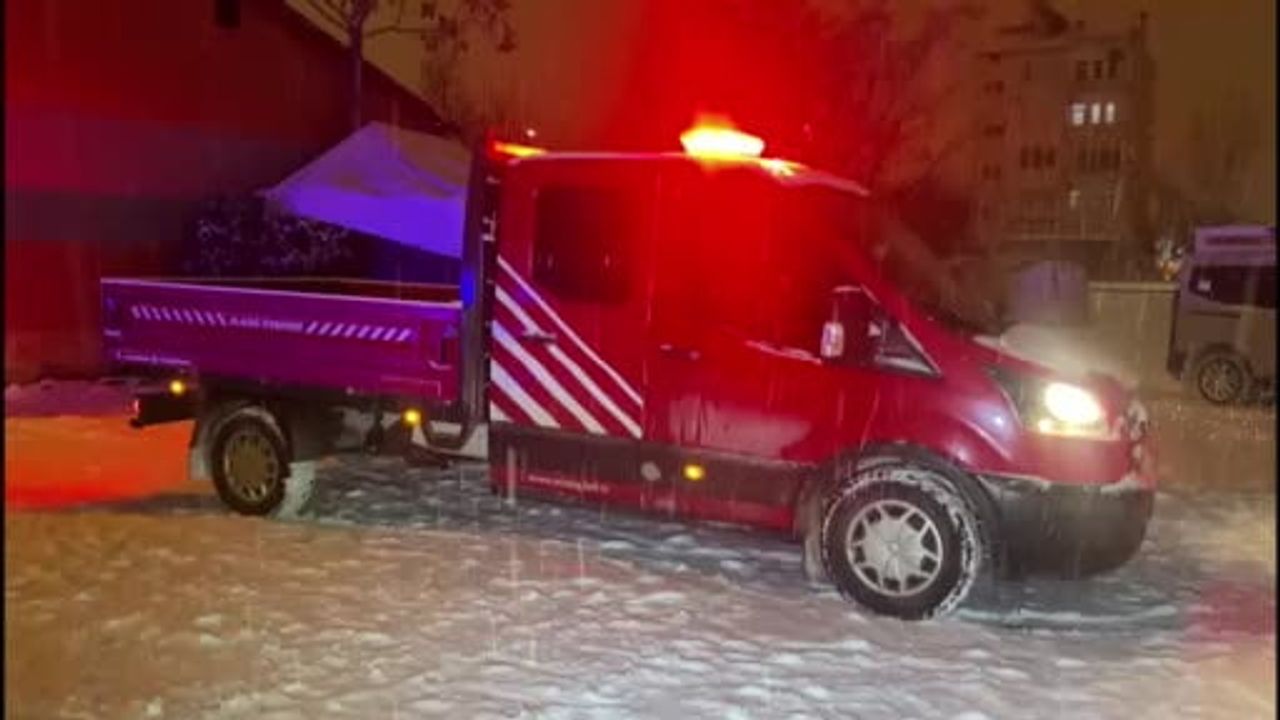 Elazığ'da ev yangını: 17 yaşındaki engelli genç kız hayatını kaybetti