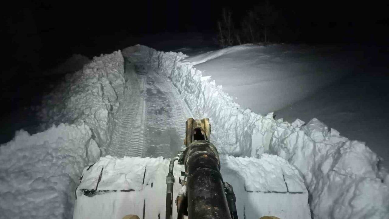 Elazığ'da kapalı köy yolları yeniden ulaşıma açıldı