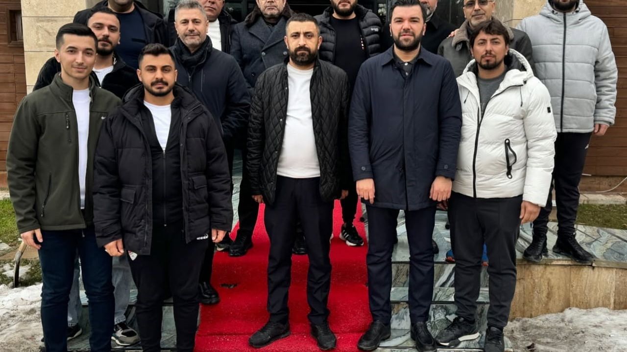 Elazığspor yönetimi taraftar grup liderleriyle değerlendirme toplantısı yaptı