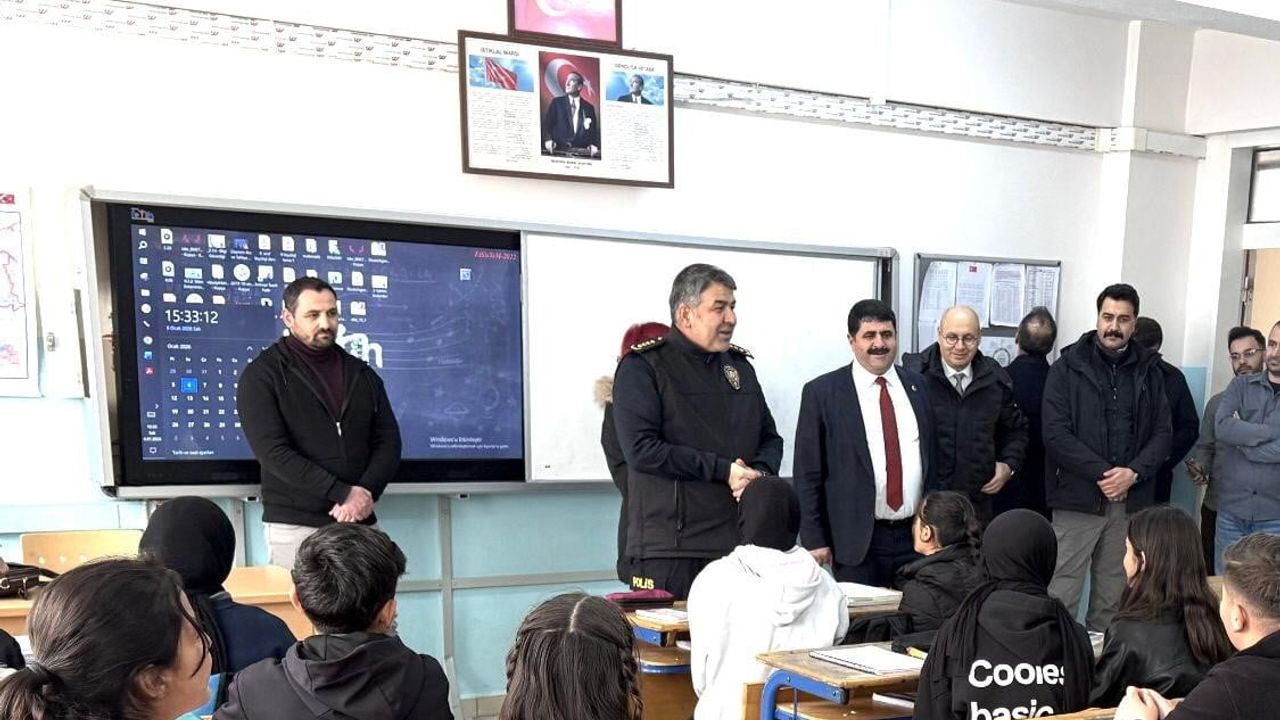 Emniyet Müdürü Onur Karaburun Köprüköy'de Huzur Toplantısı