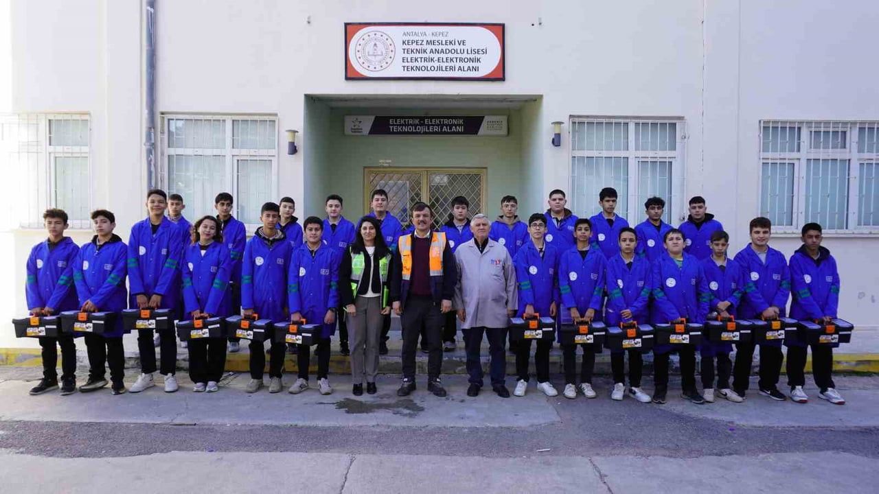 Enerjinin Yıldızları Projesi Antalya'da 3 Yıl Daha Sürecek