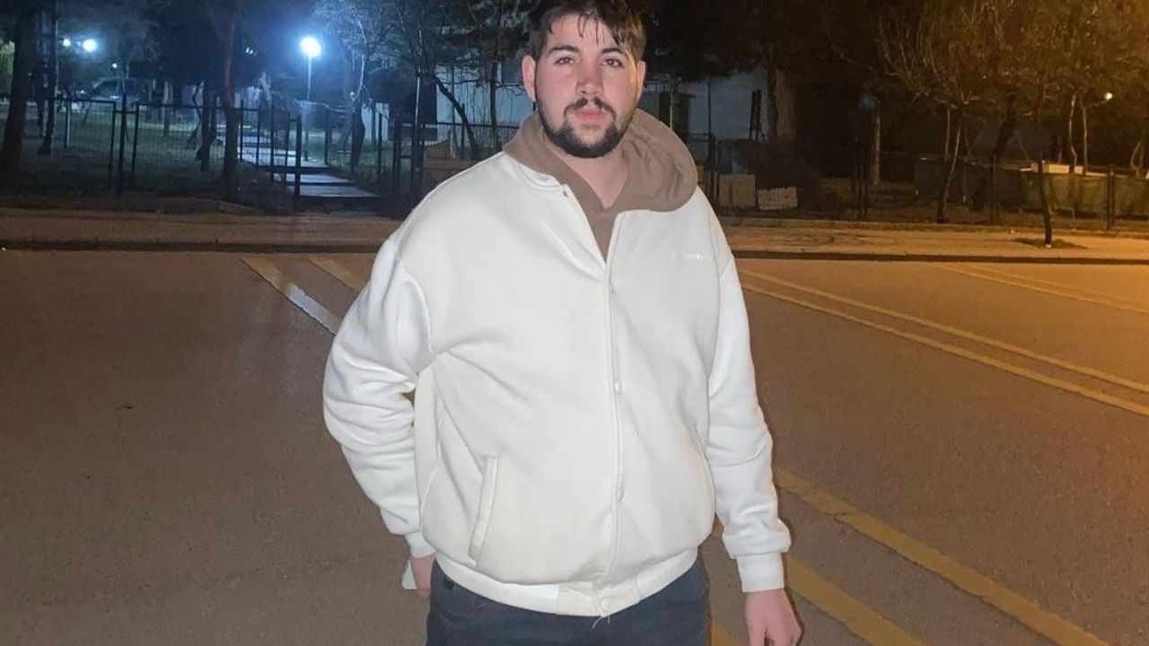 Eray Akyol, 'O şimdi asker' Yazılı Tülbentle Son Yolculuğuna Uğurlandı