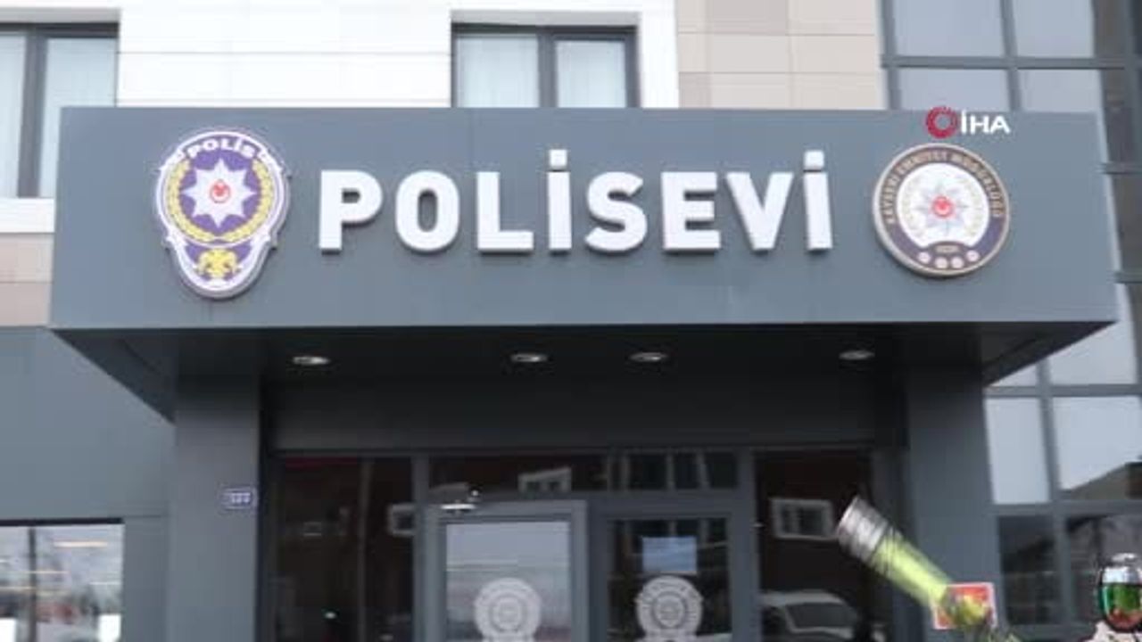 Erciyes'te şehit çocuklarına kayak eğitimi