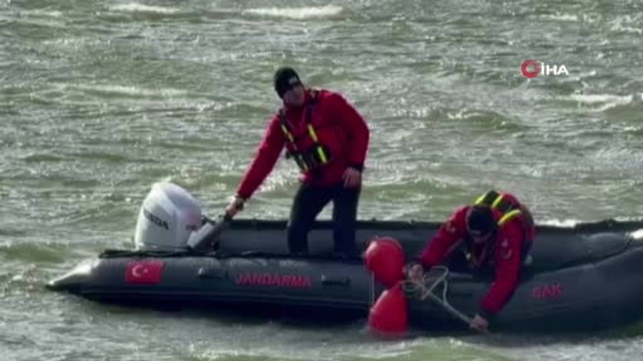 Erdek'te 8. Günde de Kayıp Elif Kumal İçin Aramalar Sürüyor