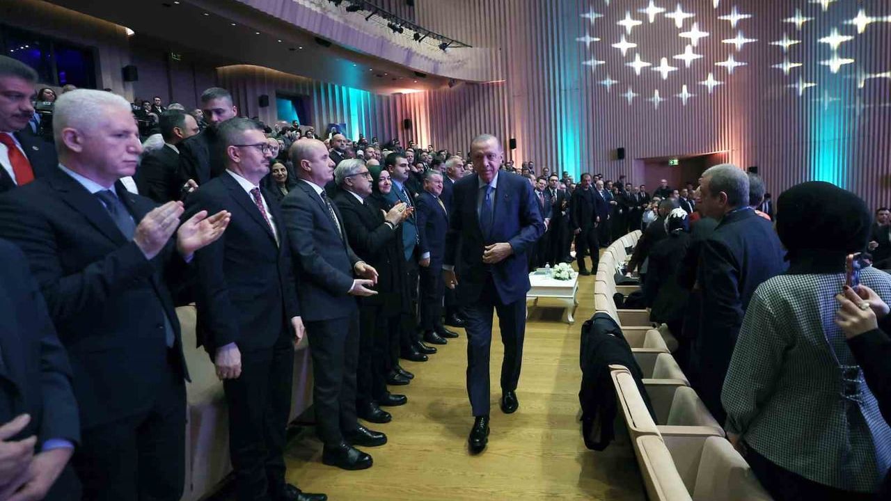 Erdoğan: Netanyahu çağrılara kulak asmıyor — Necip Fazıl Kısakürek Ödülleri'nde konuştu