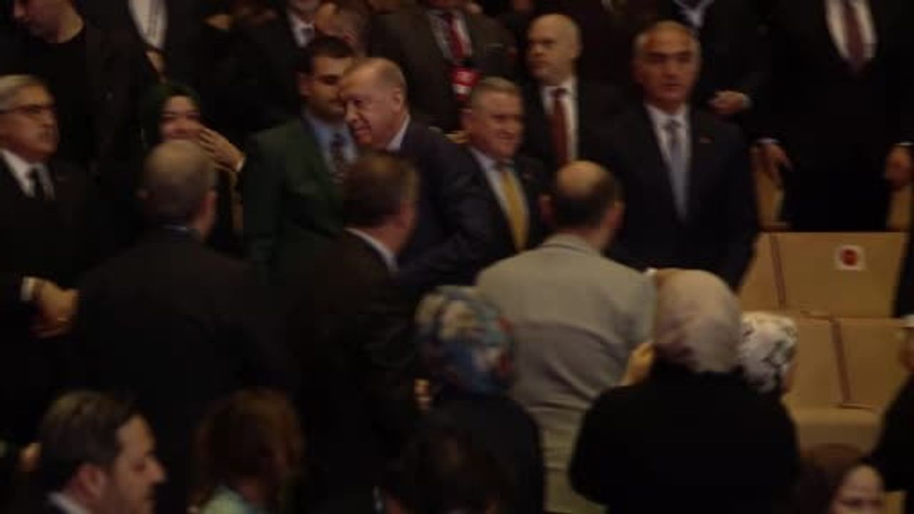 Erdoğan: Türkiye Yüzyılını inşa eden gençlik Necip Fazıl ruhuyla burada