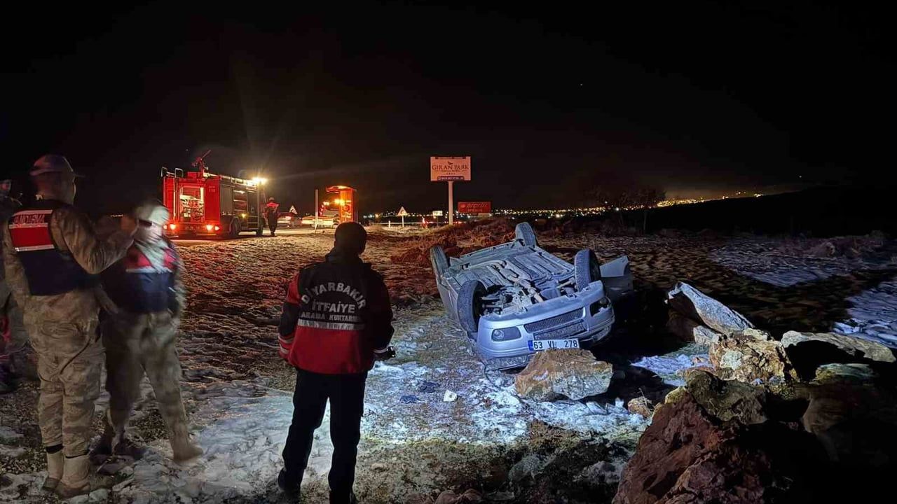 Ergani’de otomobil takla attı, sürücü ağır yaralandı