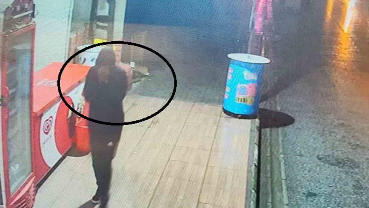 Erzin'de depo kısmından alkol çalan şüpheli yüzünü kapatarak yakalandı