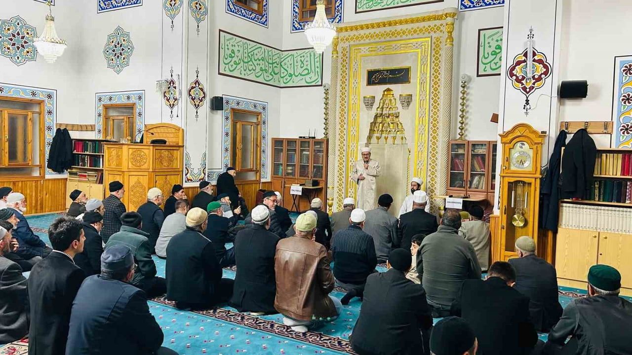 Erzurum'da 1001 Hatim bereketi Dadaşkent Merkez Camii'nde