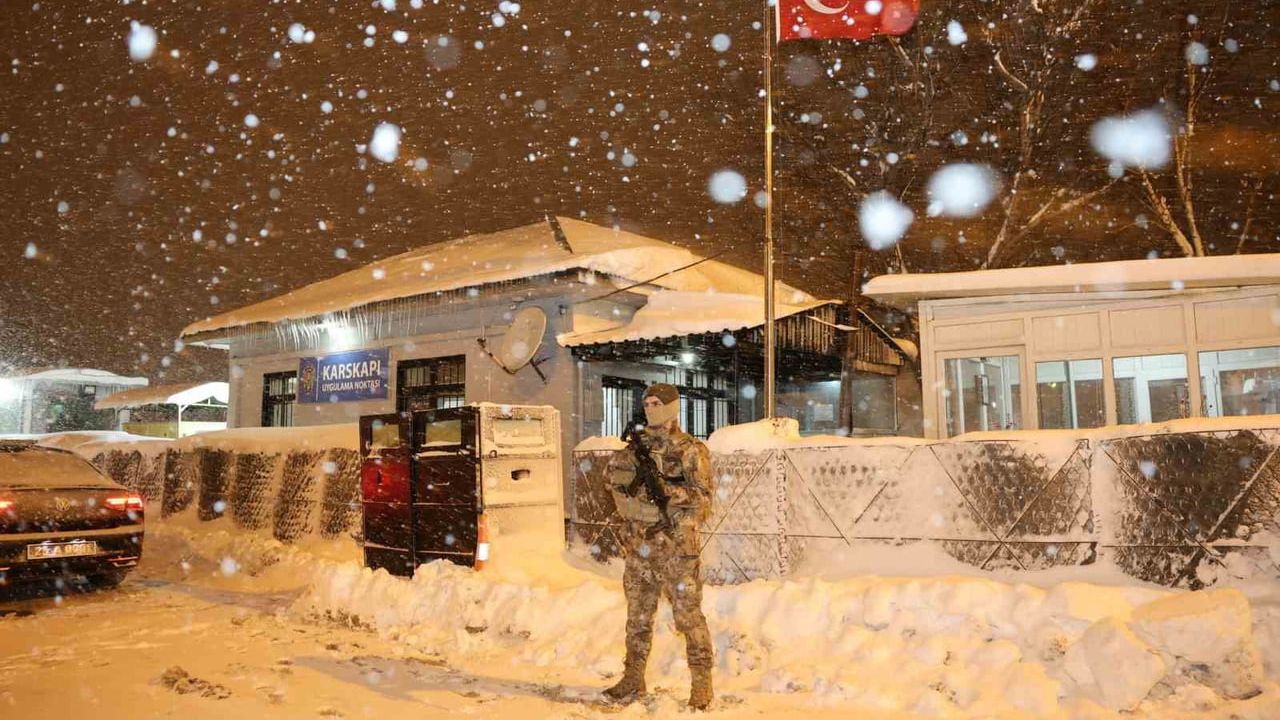 Erzurum Emniyet Müdürü Onur Karaburun’dan Karskapı’da kış denetimi