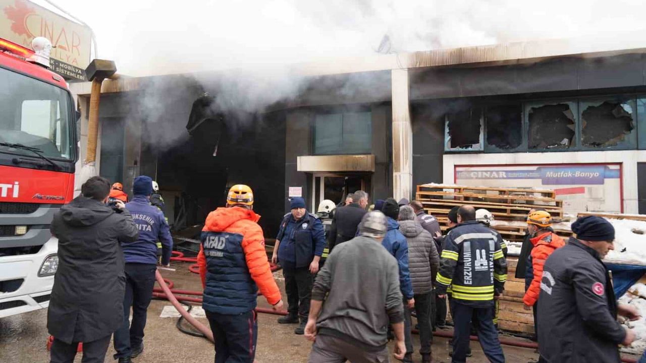 Erzurum Sanayi Sitesinde Yangın: İçerideki 2 Kişi Kurtarıldı, 6 Yaralı