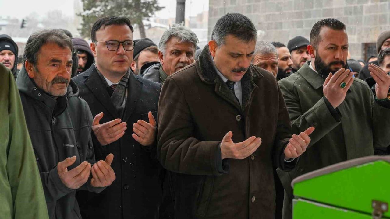 Erzurum Valisi Mustafa Çiftçi, Naciye Uca'yı uğurladı