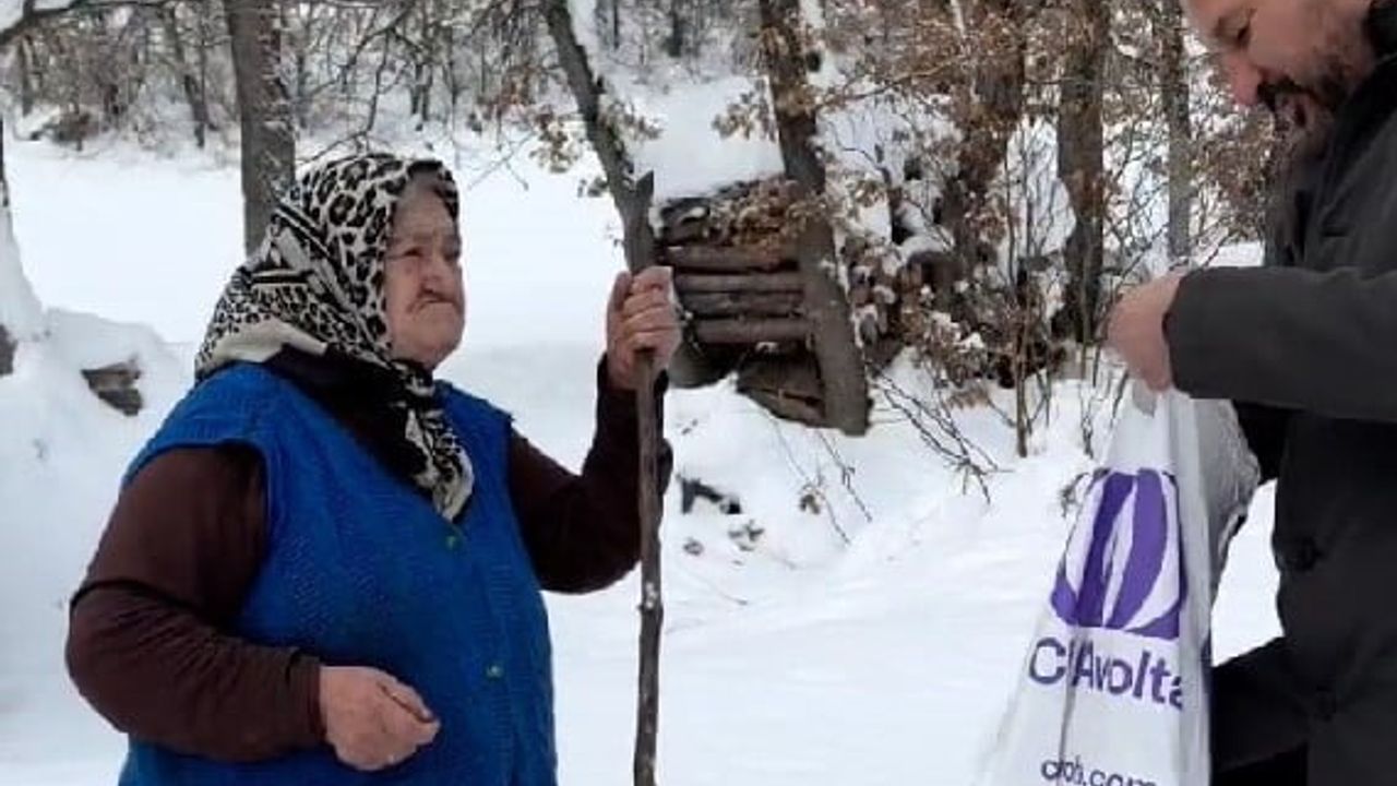 Eskipazar Belediye Başkanı Serkan Cıva, kaybolan 100 euroluk emaneti cebinden ödedi