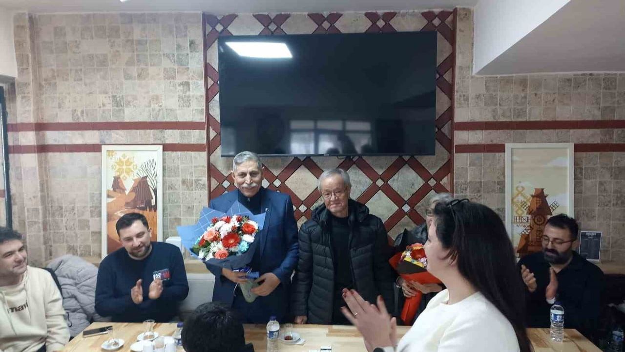 Eskişehir'de 1997 sınıfı 24 yıl sonra buluştu