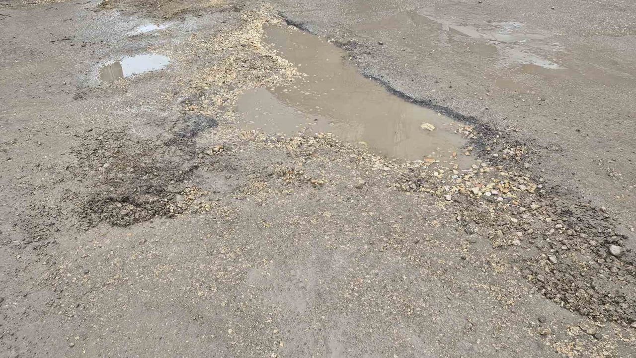 Eskişehir'de altyapı çalışması sonrası bozulan ara sokağın onarımı bekleniyor