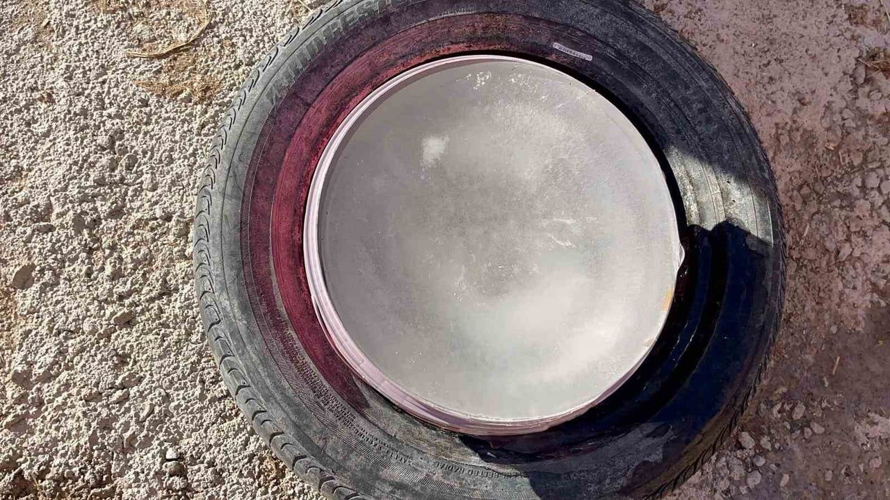 Eskişehir'de besiciler donan su şebekelerini açmak için çabalıyor