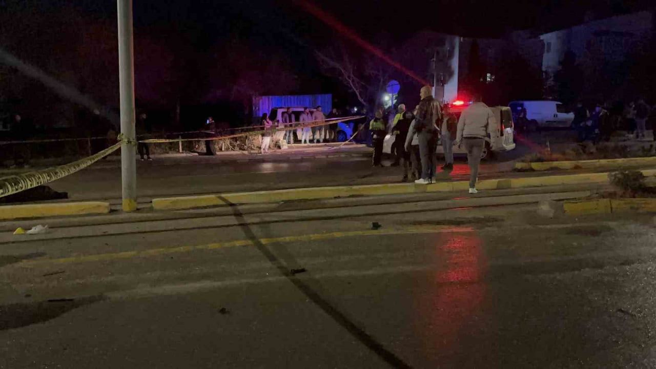 Eskişehir'de feci kaza: 3 yaya yaşamını yitirdi