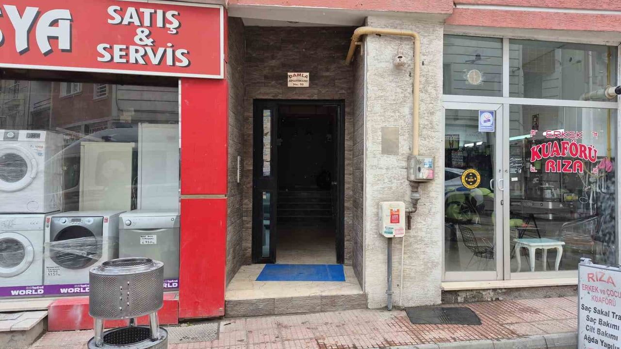 Eskişehir'de üvey babasını bıçaklayarak ağır yaraladı