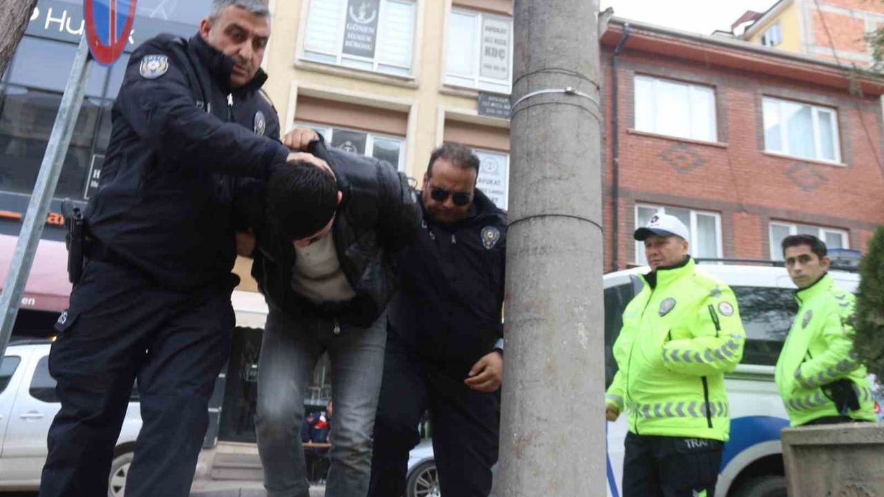 Eskişehir'de Yarış Kazası: 3 Yayayı Öldüren Sürücü Adliyeye Sevk Edildi