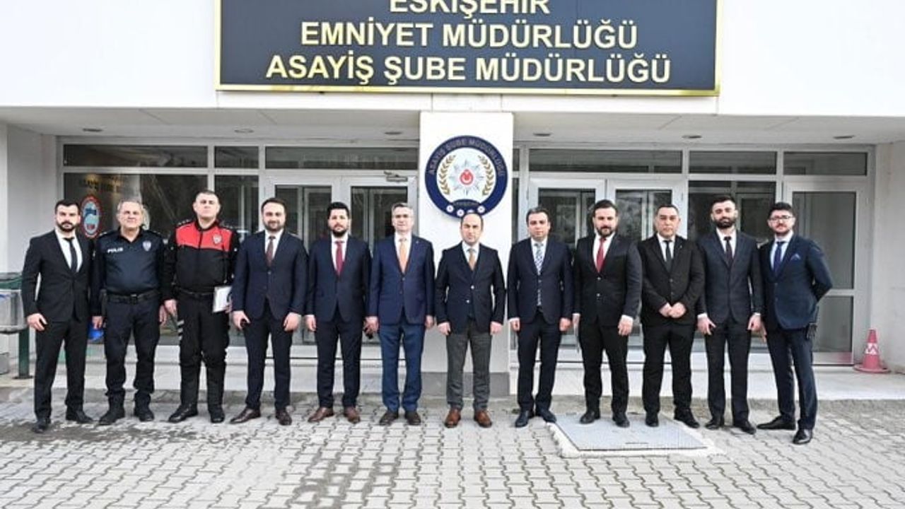Eskişehir Emniyet Müdürü Tolga Yılmaz’dan Asayiş Personeline Ödül