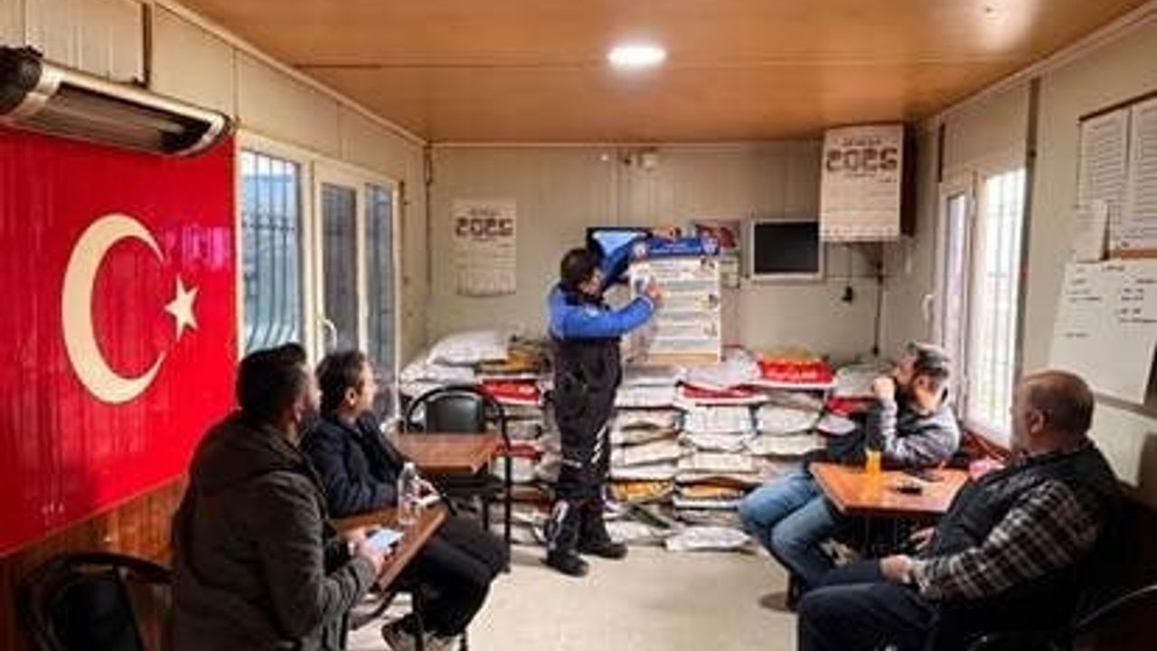 Eskişehir polisi dolandırıcılığa karşı uyardı: 826 kişiye yüz yüze bilgilendirme