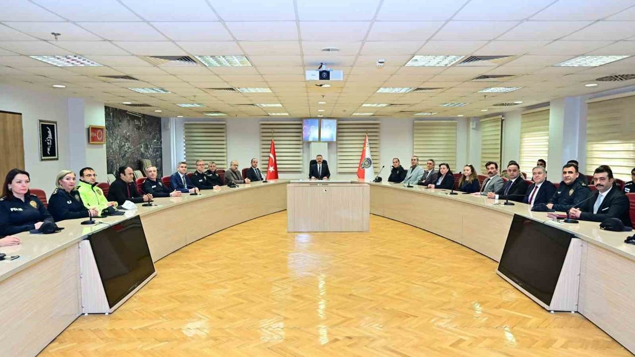 Eskişehir Valisi Hüseyin Aksoy, Emniyet Teşkilatıyla Vedalaştı