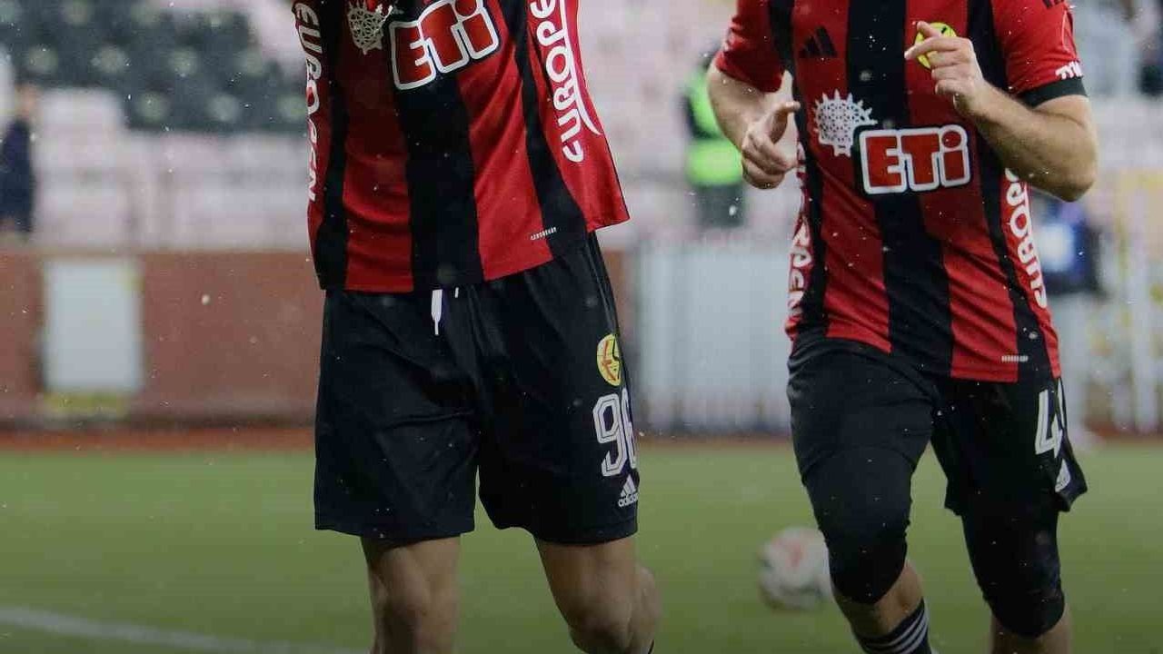 Eskişehirspor 5-1 İzmir Çoruhlu | TFF 3. Lig 4. Grup 17. Hafta
