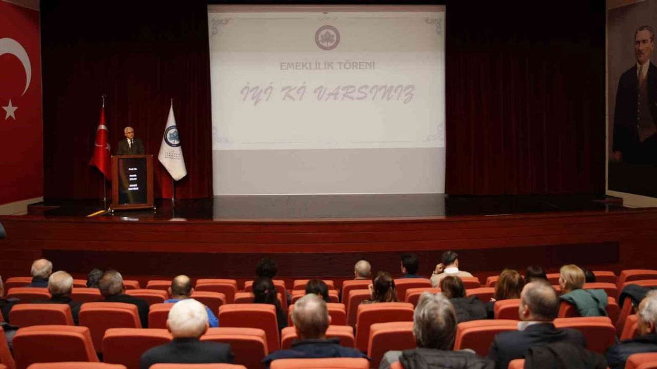 ESOGÜ'de İdari Personele Emeklilik Töreni