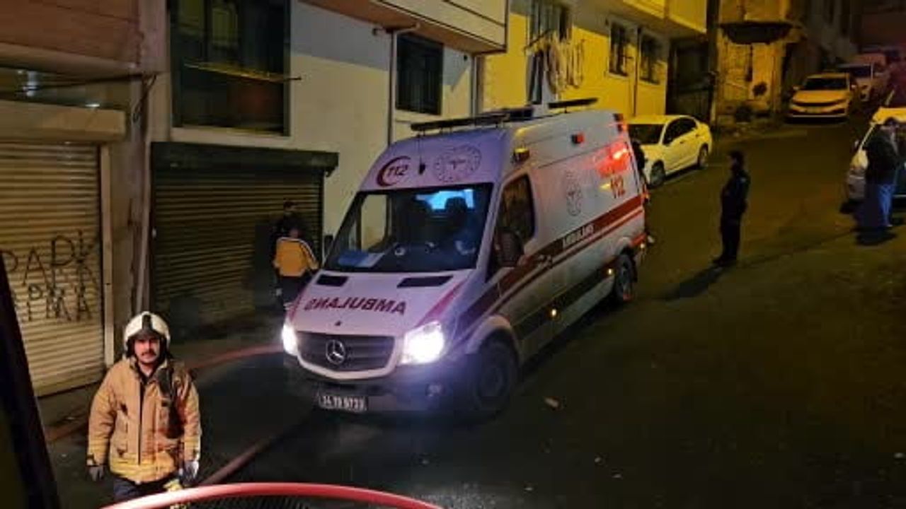 Eyüpsultan'da gecekonduda çıkan yangın: 1 ölü, 1 yaralı