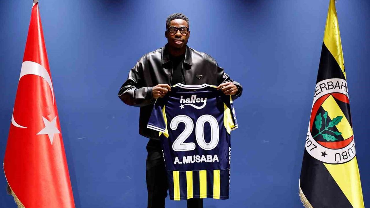Fenerbahçe'nin 8. Hollandalısı: Anthony Musaba