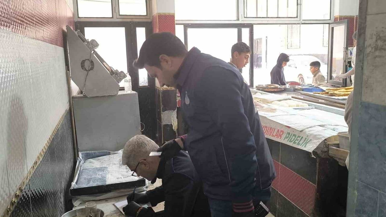 Fırında kedi ile fare görüntüleri zabıtayı devreye soktu