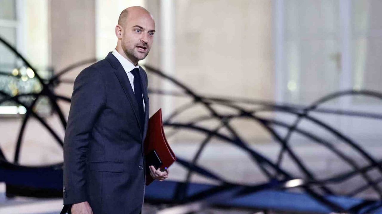 Fransa, Grönland'da 6 Şubat'ta konsolosluk açacağını duyurdu