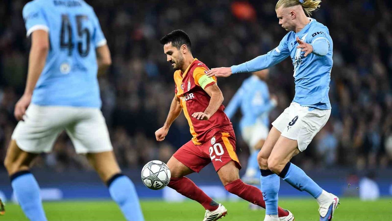 Galatasaray, Etihad’ta Manchester City karşısında iki değişiklikle başladı