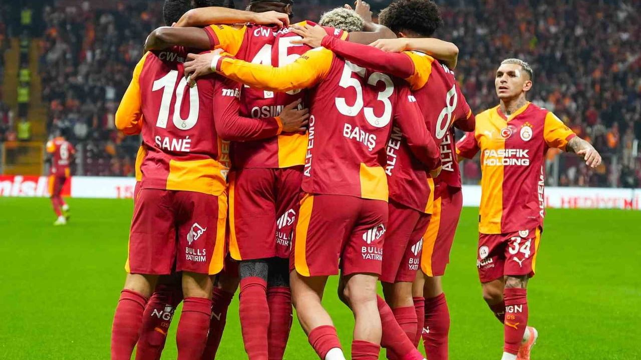 Galatasaray'ın Ocak Takvimi: Dört Kulvarda Yoğun Maç Programı