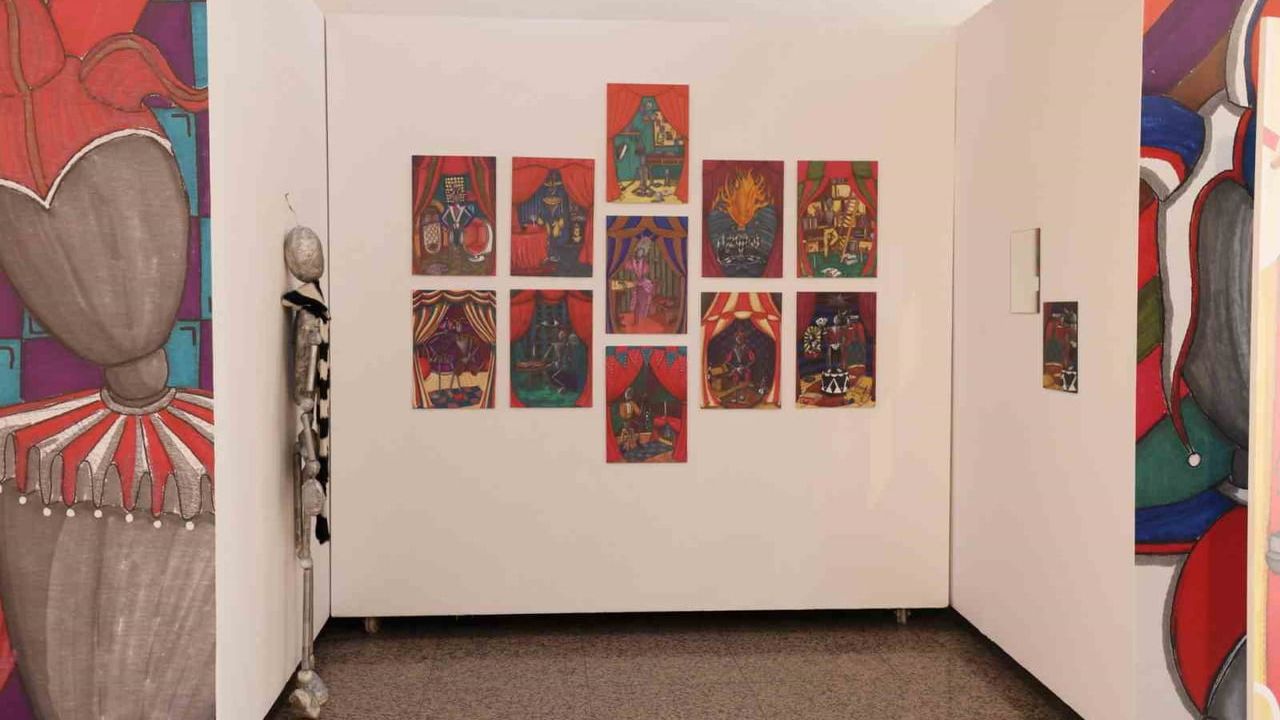 Galeri Küp’te Zeynep Sarı’nın 'Kukla' Sergisi Açıldı