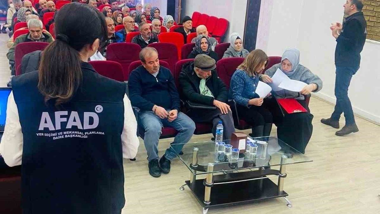 Gazi Huzurevi’nde Afet Bilinci Eğitimi Verildi