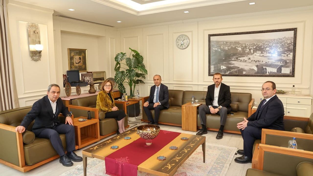 Gaziantep Büyükşehir Belediyesi ve Adıyaman Üniversitesi arasında kapalı spor salonu protokolü