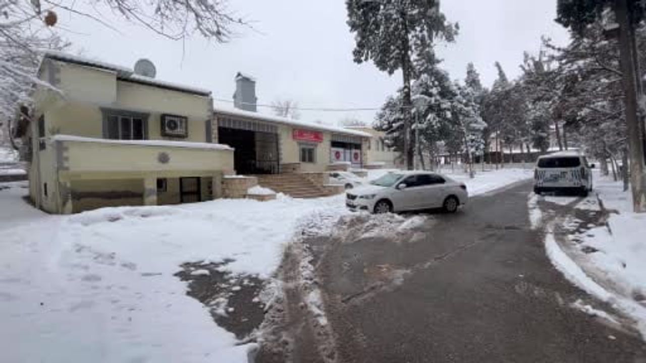 Gaziantep'te ATV çarpması: Yakıtı biten aracı iten kişi hayatını kaybetti, 3 yaralı