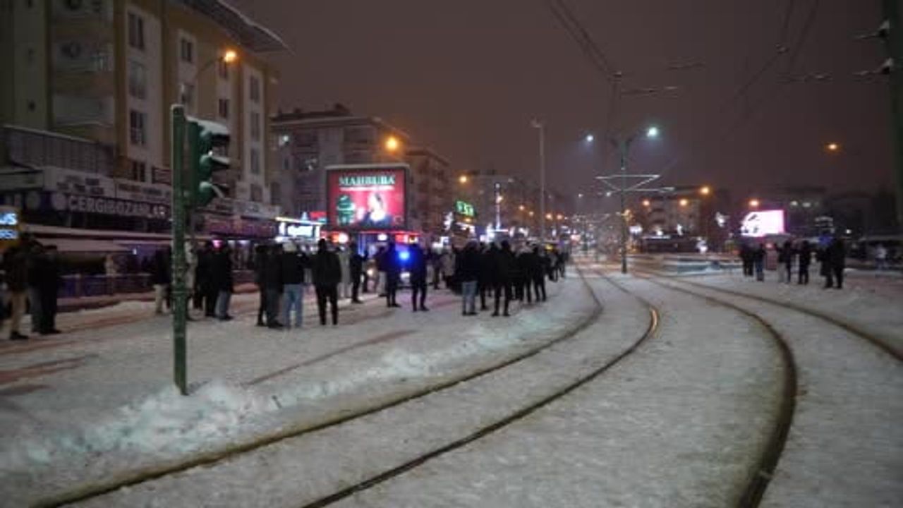 Gaziantep'te karla gelen 2026 coşkusu