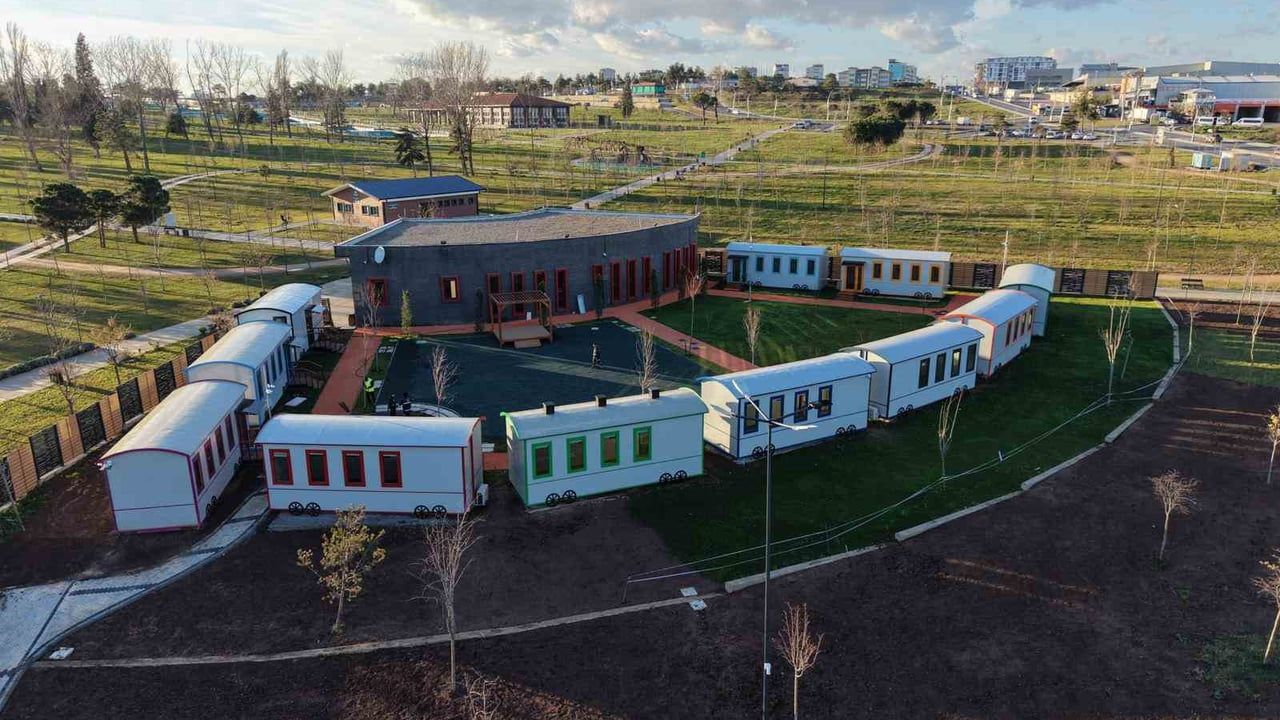 Gebze'de Lokomotif Çocuk Köyü inşaatı tamamlanma aşamasında
