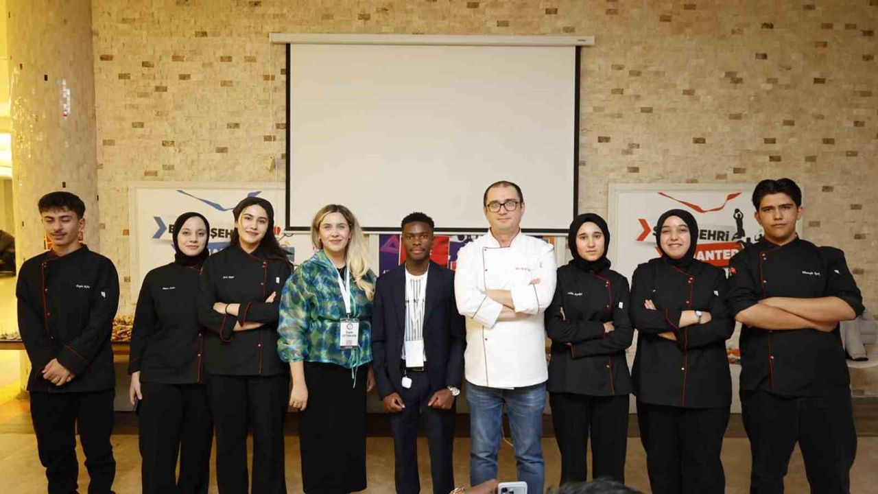 GİBTÜ’de Çok Kültürlü Gastronomi Etkinliği: Kültürler Mutfakta Buluştu