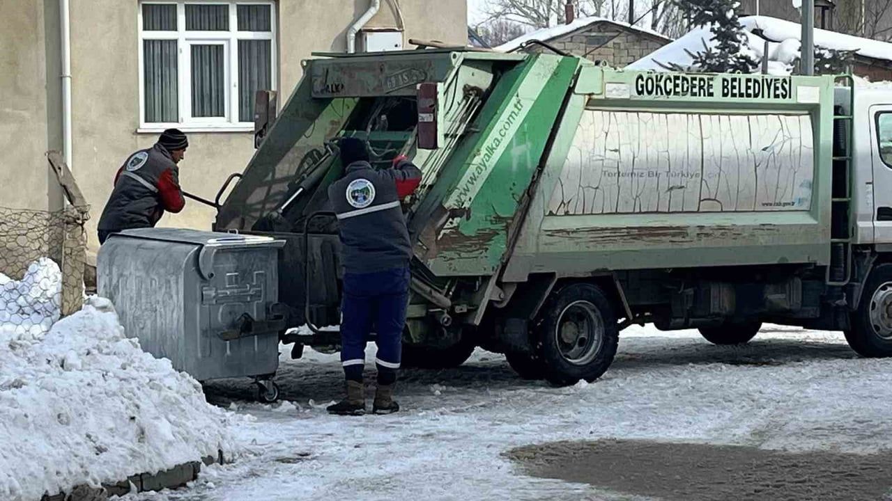 Gökçedere'de Karla Mücadele ve Kış Temizlik Çalışmaları