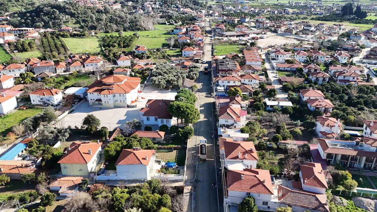 Gökova Mahallesi yolları baştan sona yenileniyor