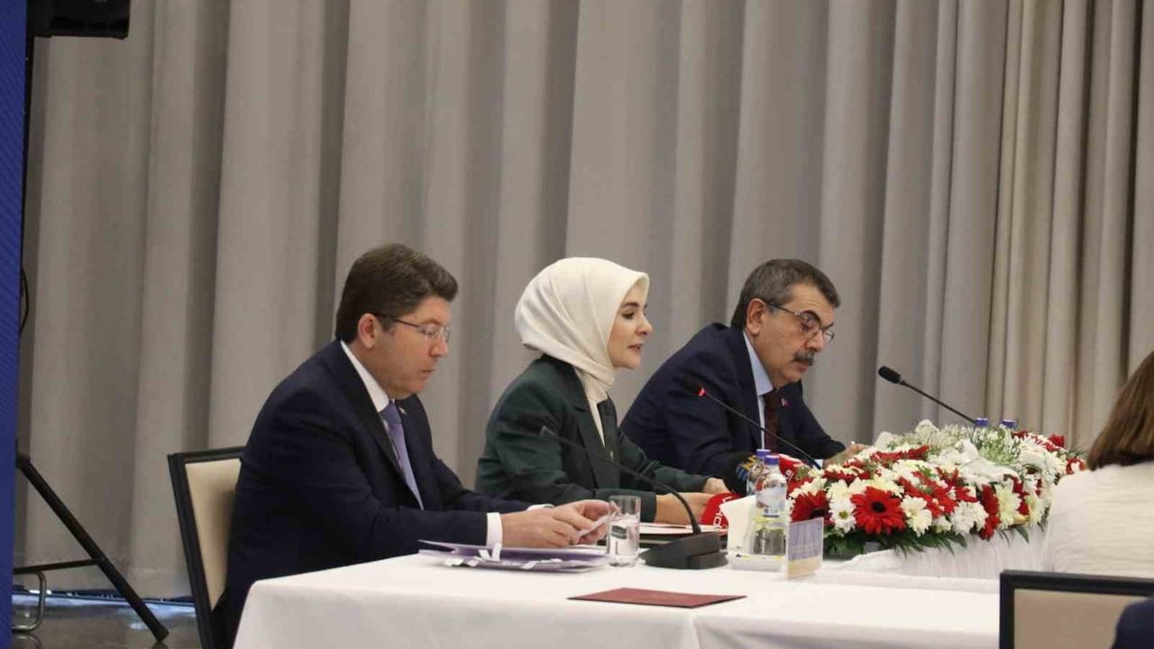 Göktaş: Bugün itibarıyla 56 bin 400 genç çiftimizin kredi ödemesini gerçekleştirdik