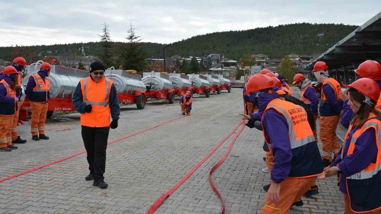 Gönüllüler 'Orman Yangınlarına Müdahale Eğitimi' ile hazırlandı