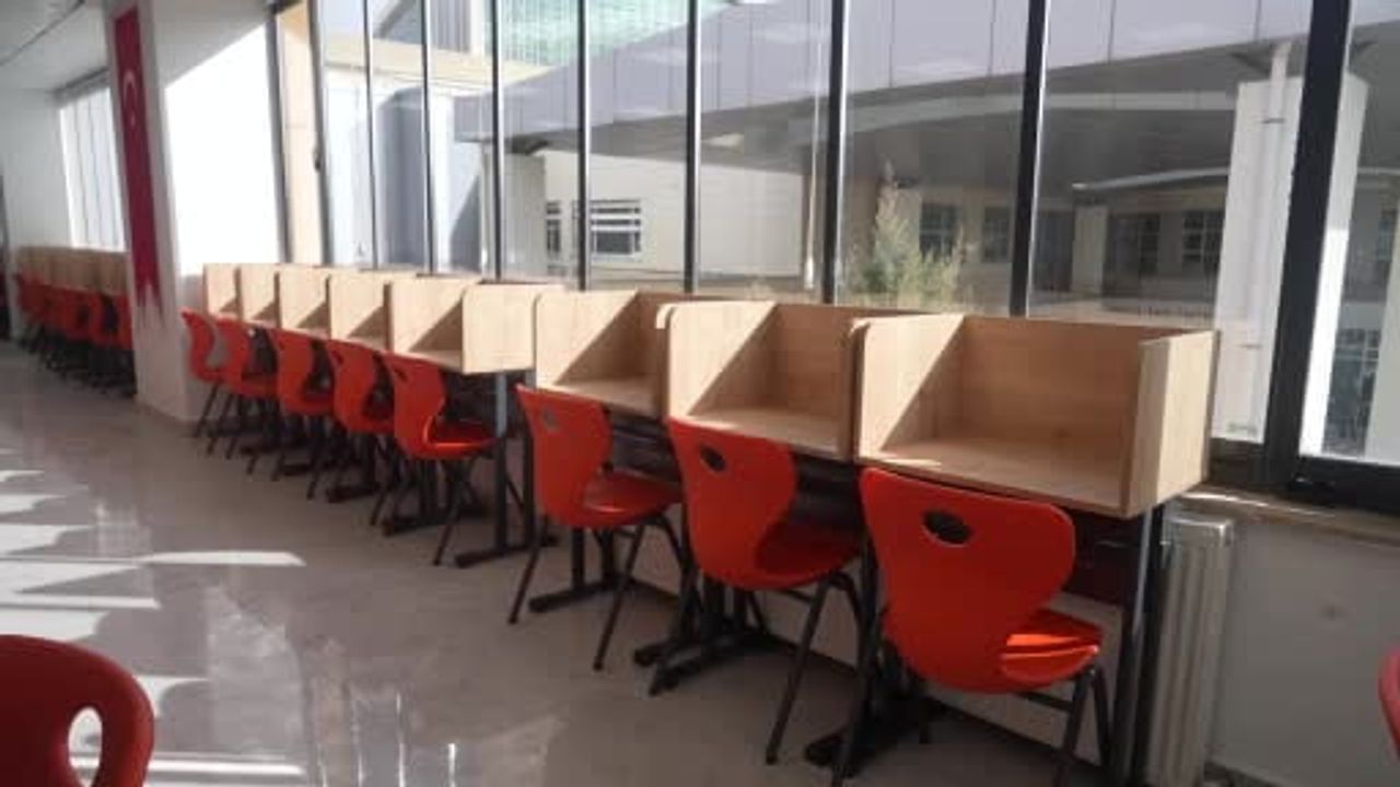 Gül Sinem Dönertaş Anısına Niğde Ömer Halisdemir Üniversitesi Hastanesinde Kütüphane Açıldı